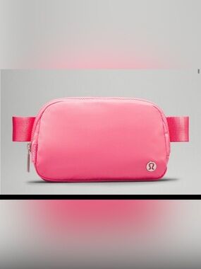 Lululemon Everywhere Belt Bag Fanny Pack  1L Sakura Pink NWT Travel Barbiecore